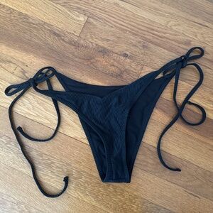 Blac bikini bottom
